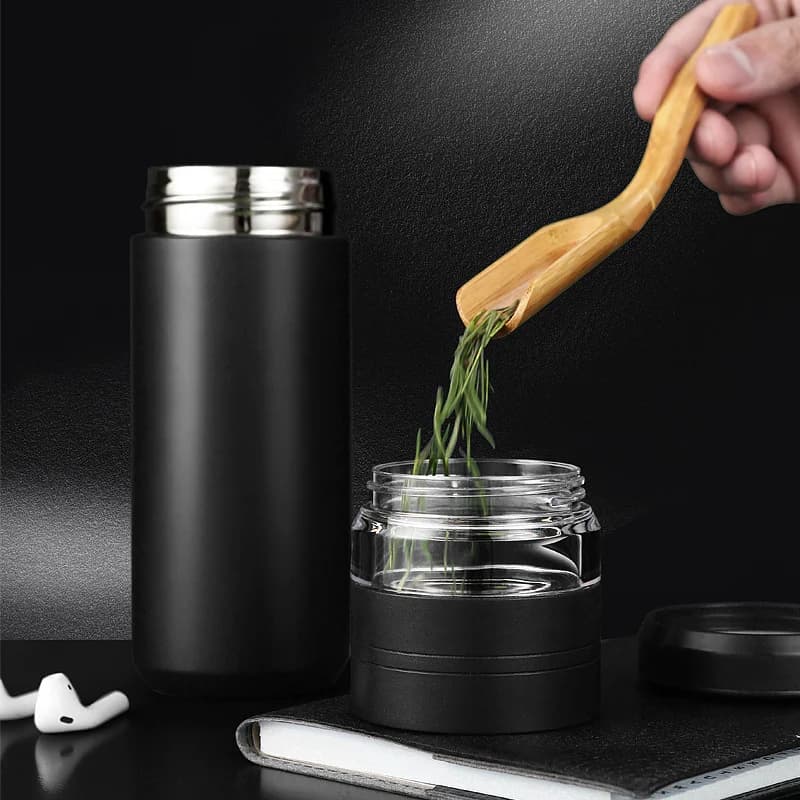 500 ml arbatos infuzoriaus vakuuminė gertuvė